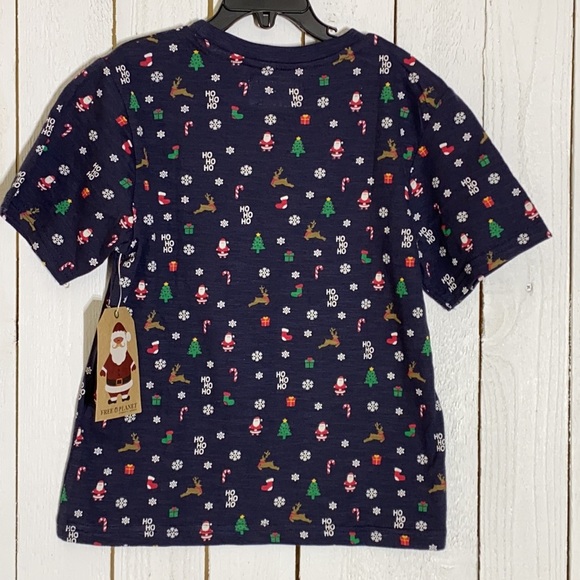 Free Planet Christmas T-Shirt - Picture 5 of 10
